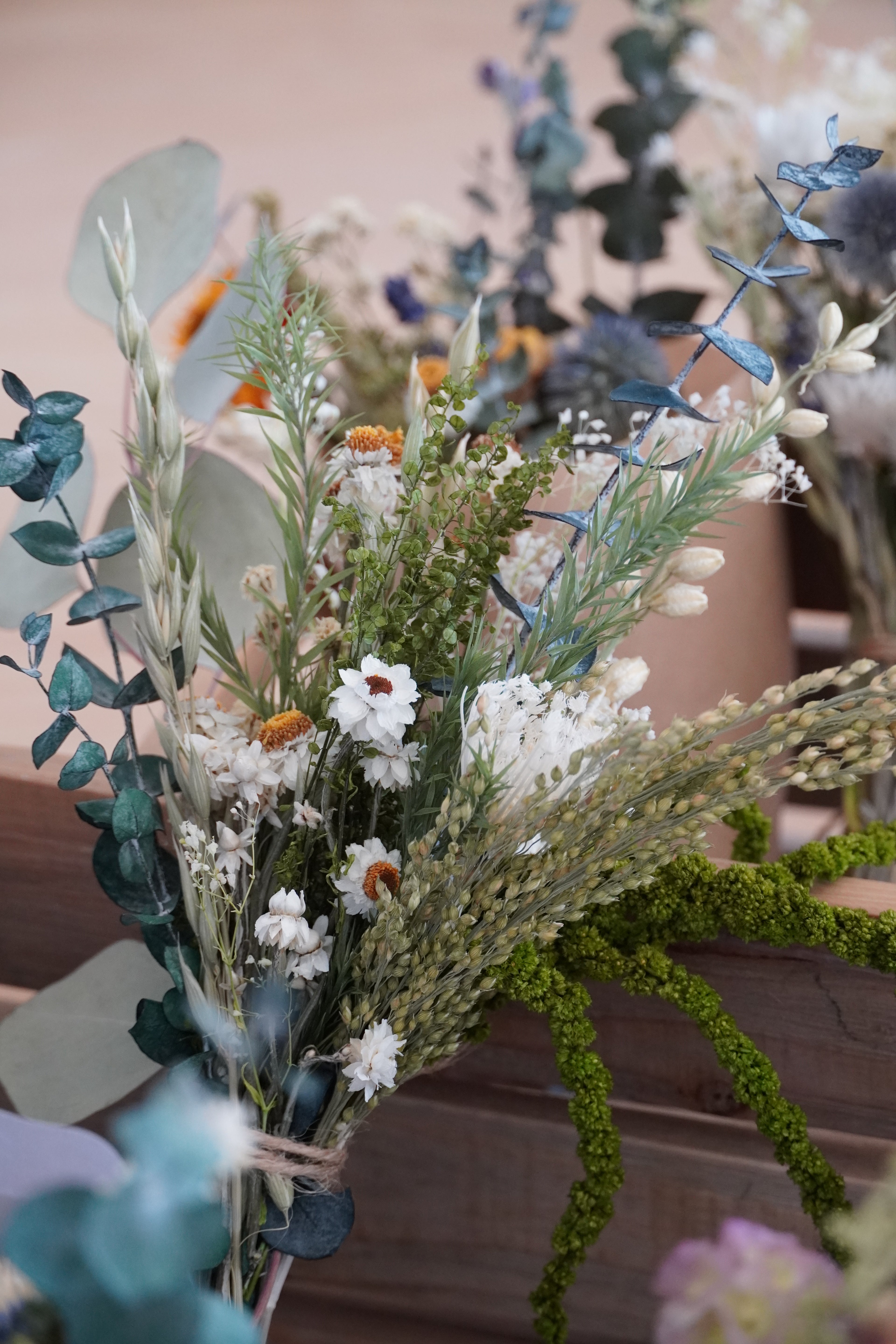 Clover & Cloud Dried Floral Arrangement