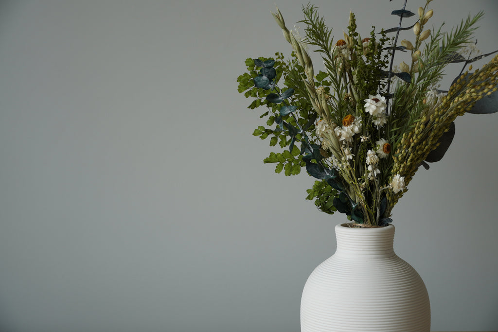 Clover & Cloud Dried Floral Arrangement