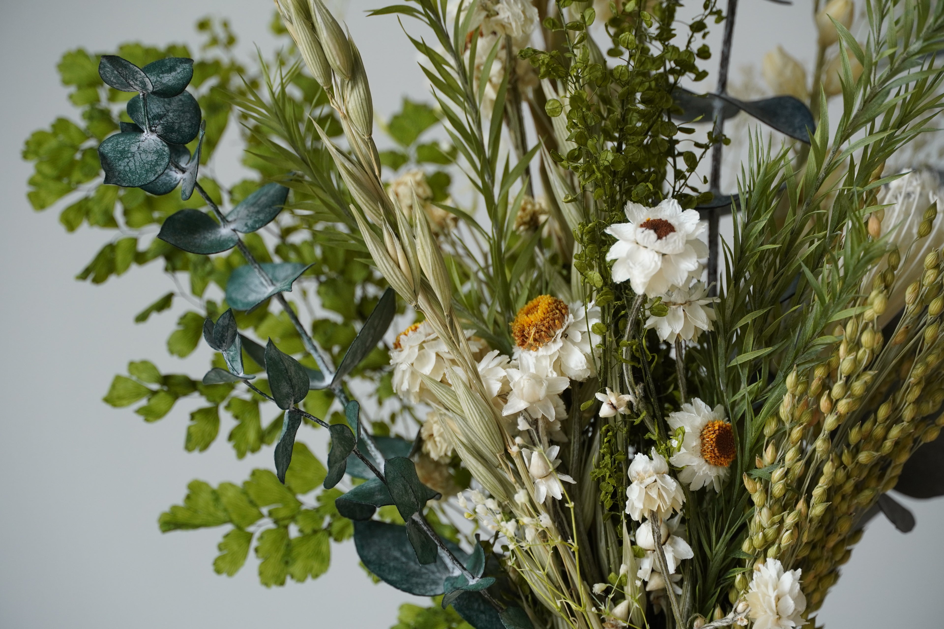 Clover & Cloud Dried Floral Arrangement